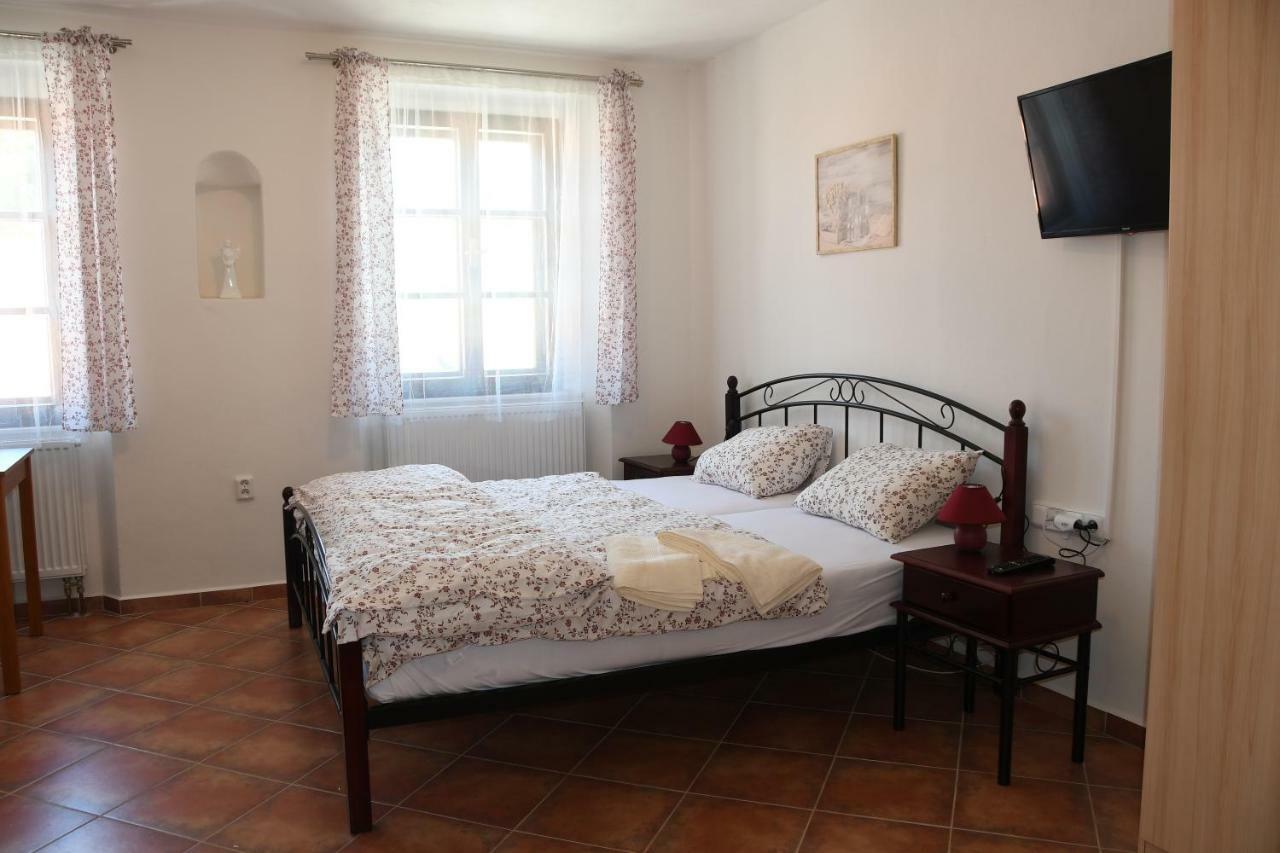 Penzion-Apartman Soucek Jindřichŭv Hradec Dış mekan fotoğraf